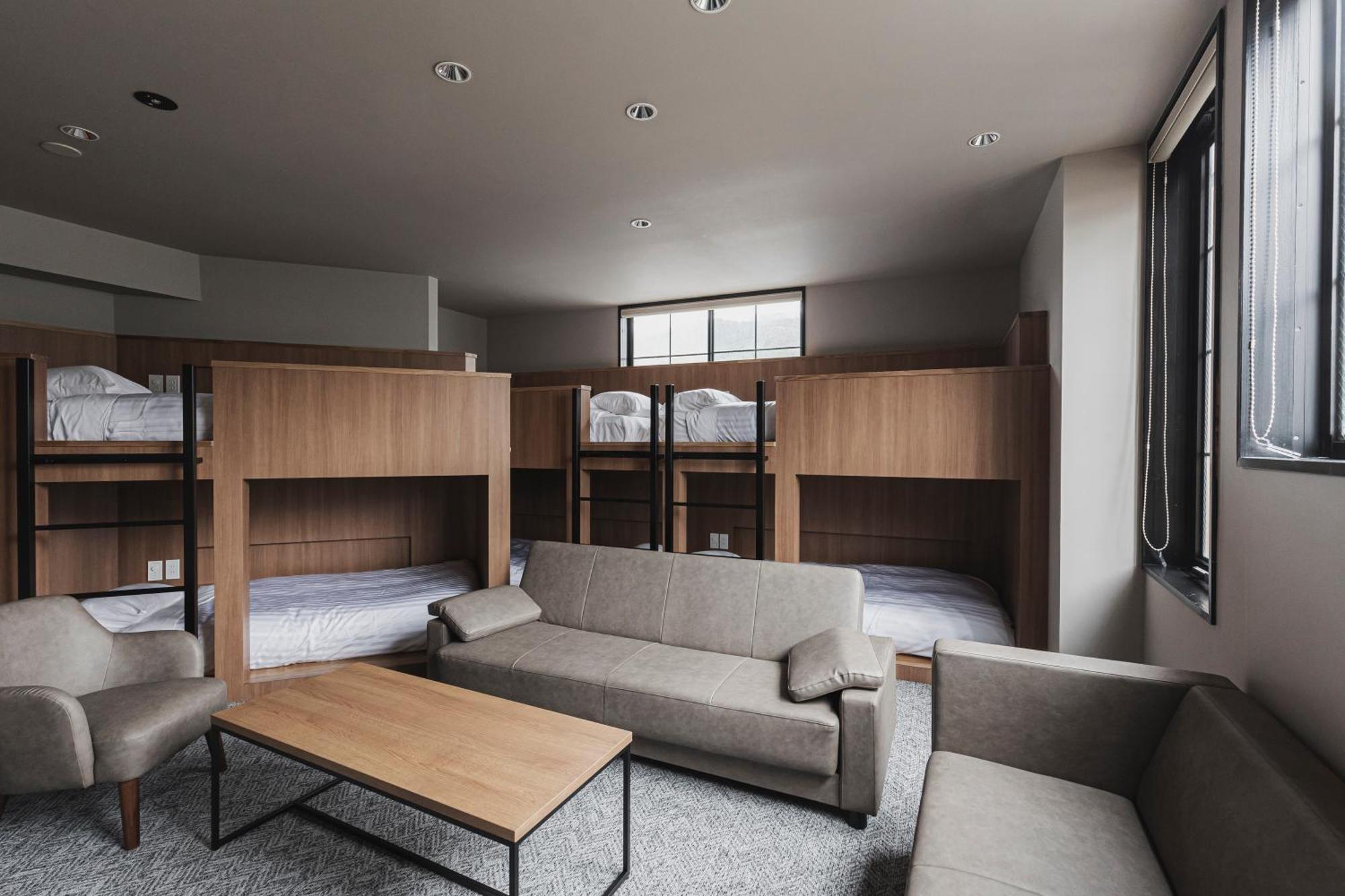 Gems Yufuin Hotel And Spa Cafe Bar Room photo